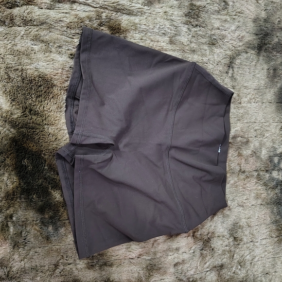 Garage Soft Active Y-Back Tank With Matching Booty Shorts - Picture 4 of 5